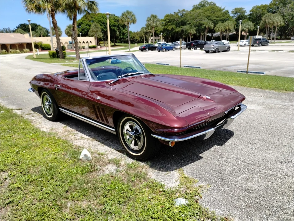 1965 Chevrolet Corvette C2 - Image 8 of 31