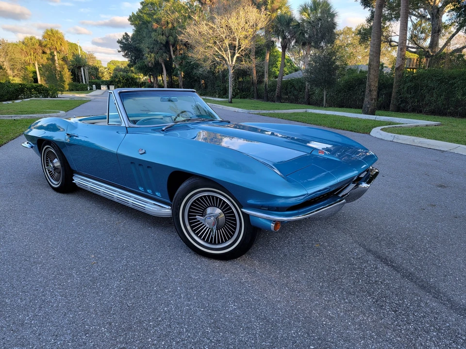 1965 Chevrolet Corvette C2 - Image 4 of 31