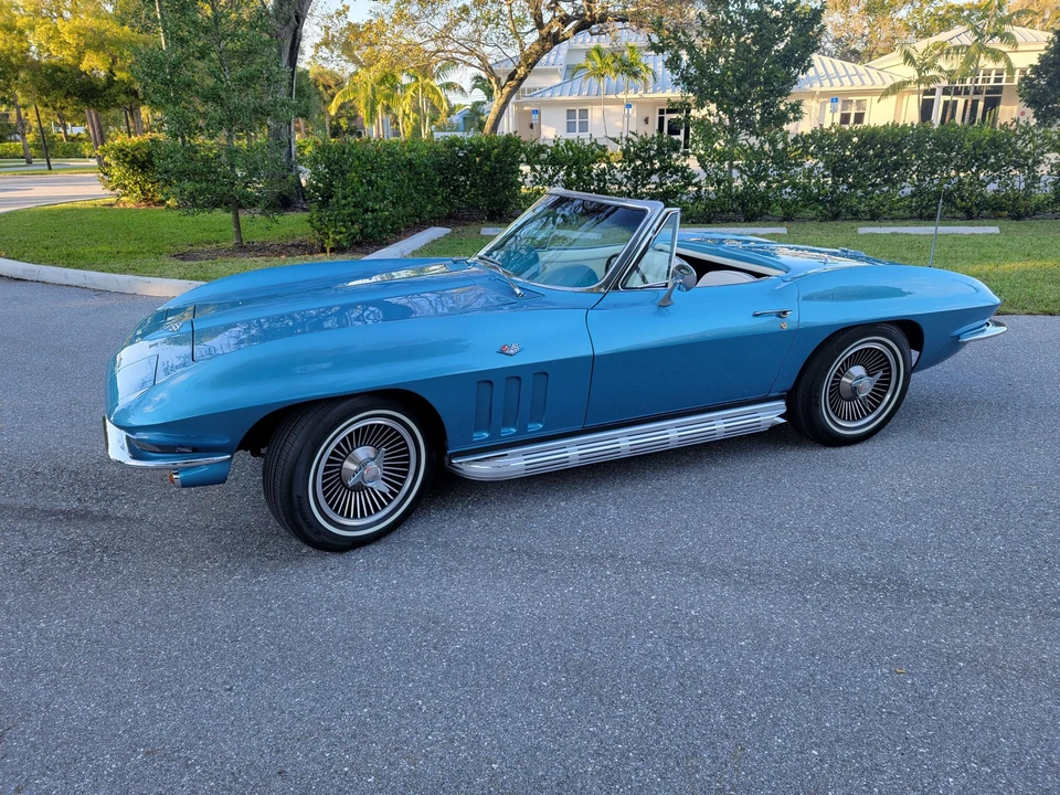 1965 Chevrolet Corvette C2 - Image 10 of 31
