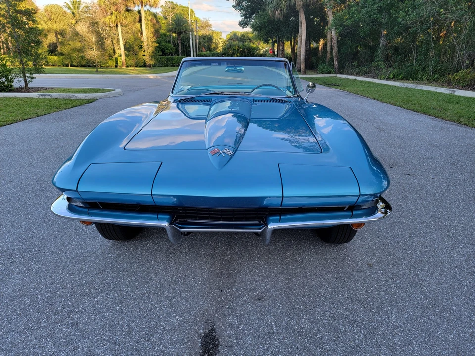 1965 Chevrolet Corvette C2 - Image 8 of 31