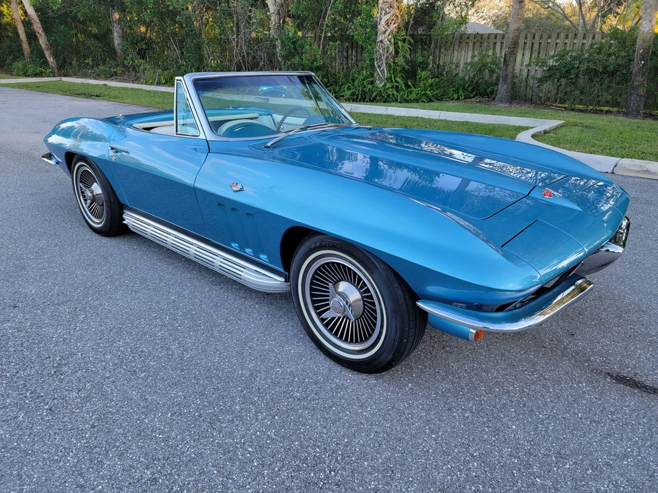 1965 Chevrolet Corvette C2 - Image 6 of 31