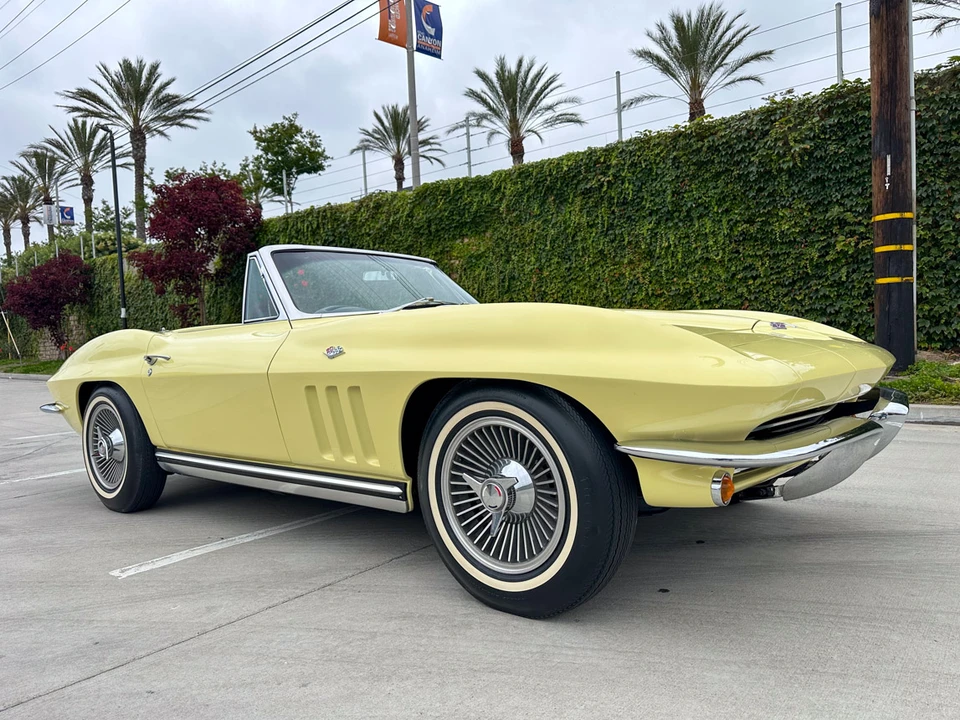 1965 Chevrolet Corvette C2 - Image 31 of 31