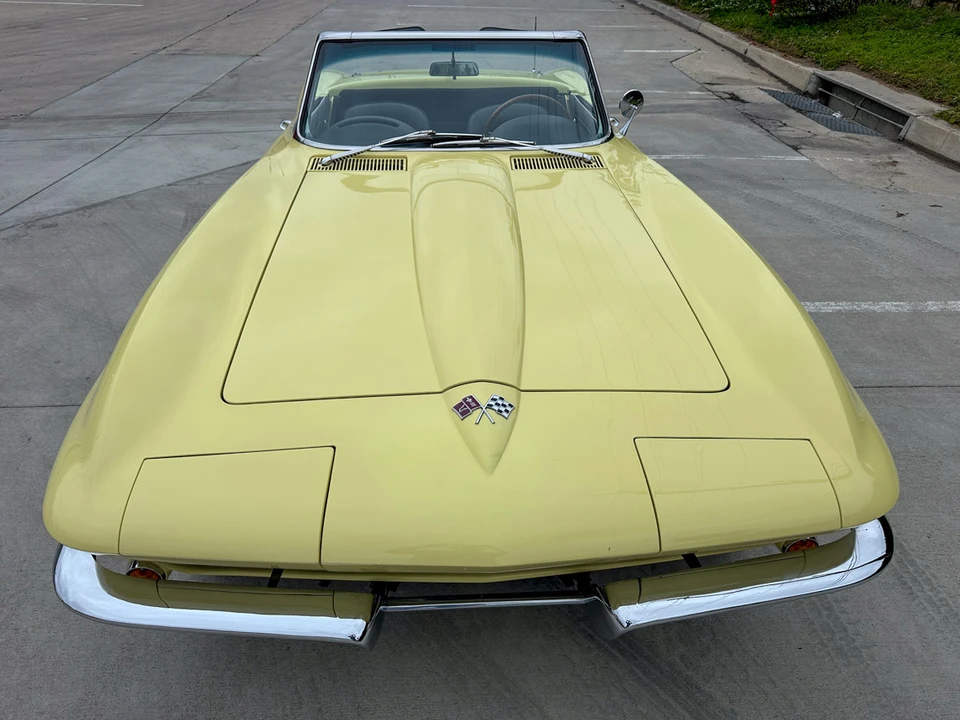 1965 Chevrolet Corvette C2 - Image 24 of 31