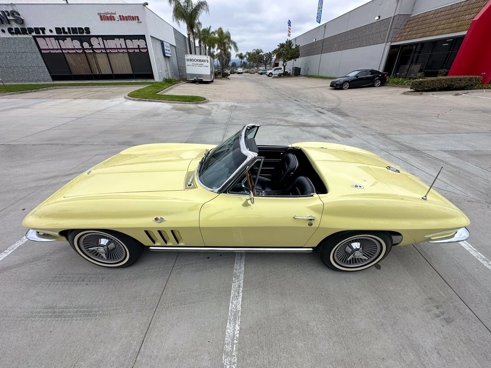 1965 Chevrolet Corvette C2 - Image 26 of 31