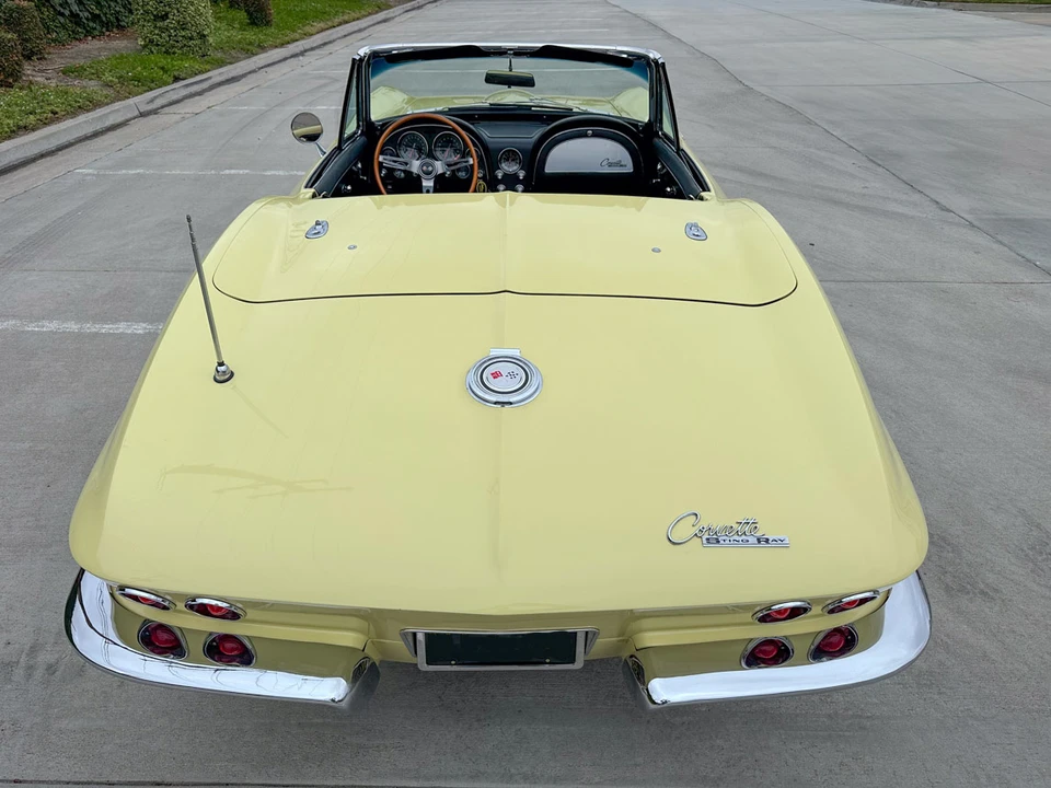 1965 Chevrolet Corvette C2 - Image 28 of 31