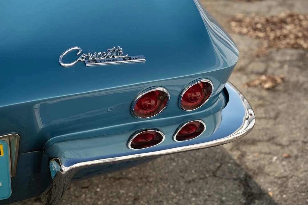 1965 Chevrolet Corvette C2 - Image 20 of 31