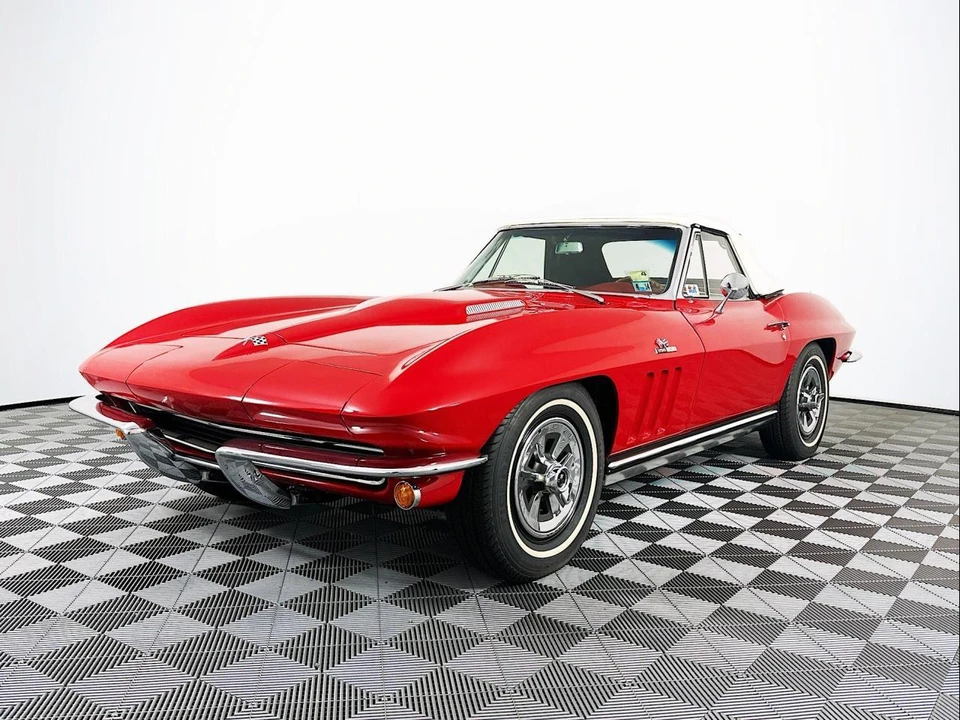 1965 Chevrolet Corvette C2 - Image 15 of 31