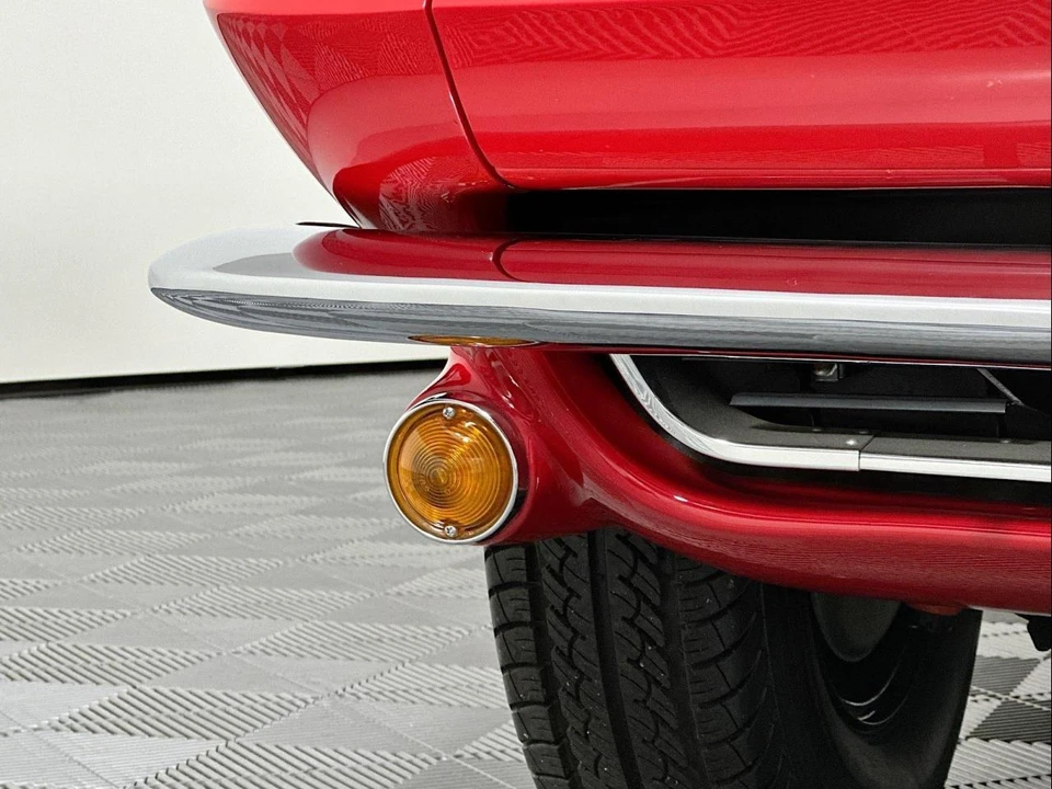 1965 Chevrolet Corvette C2 - Image 27 of 31