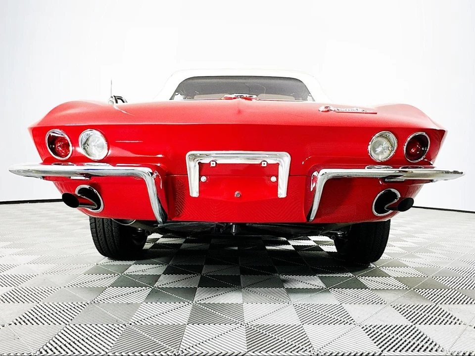 1965 Chevrolet Corvette C2 - Image 19 of 31