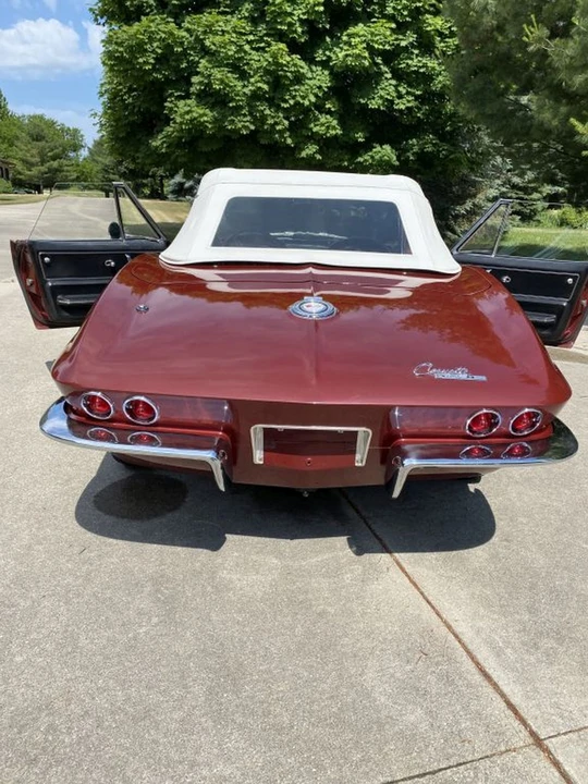 1965 Chevrolet Corvette C2 - Image 17 of 31