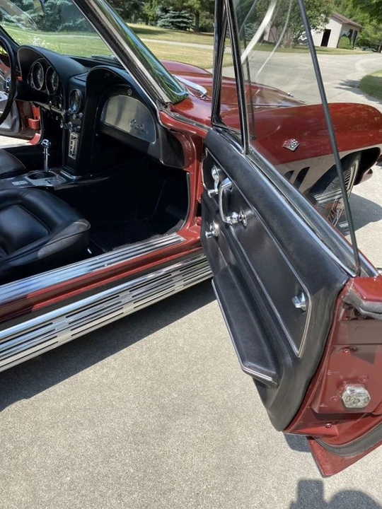 1965 Chevrolet Corvette C2 - Image 27 of 31