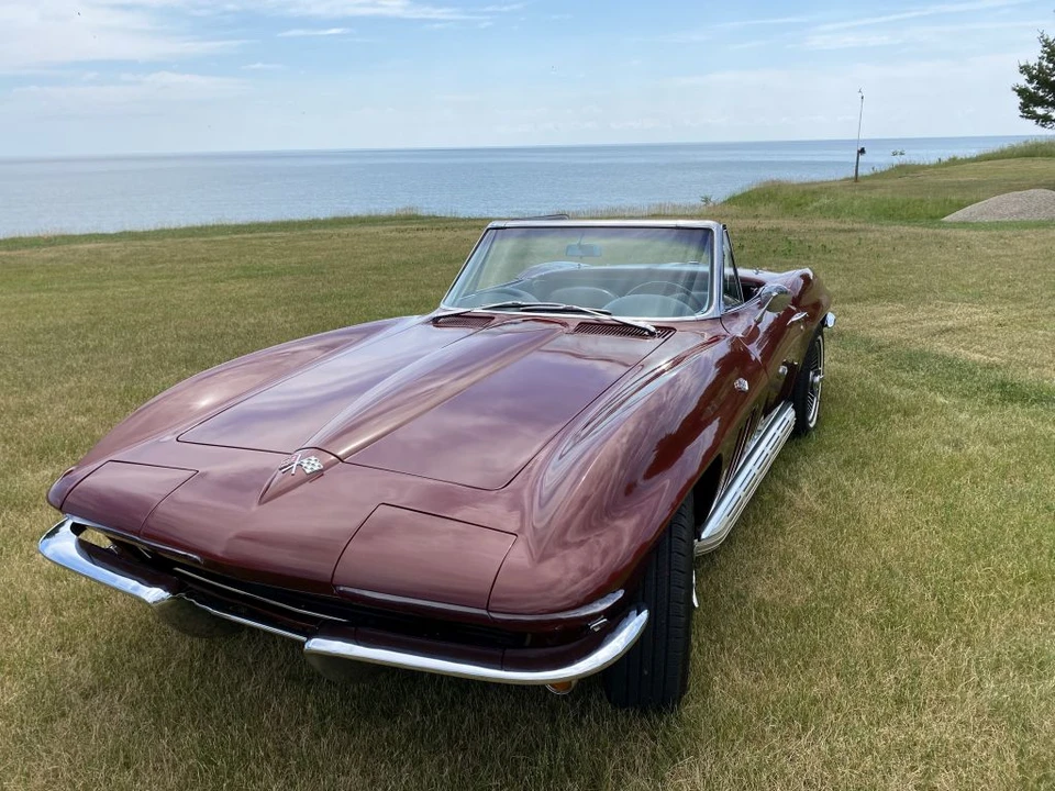 1965 Chevrolet Corvette C2 - Image 2 of 31