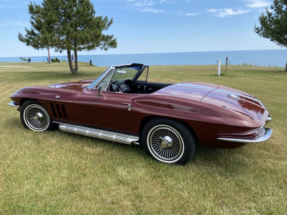 1965 Chevrolet Corvette C2 - Image 7 of 31