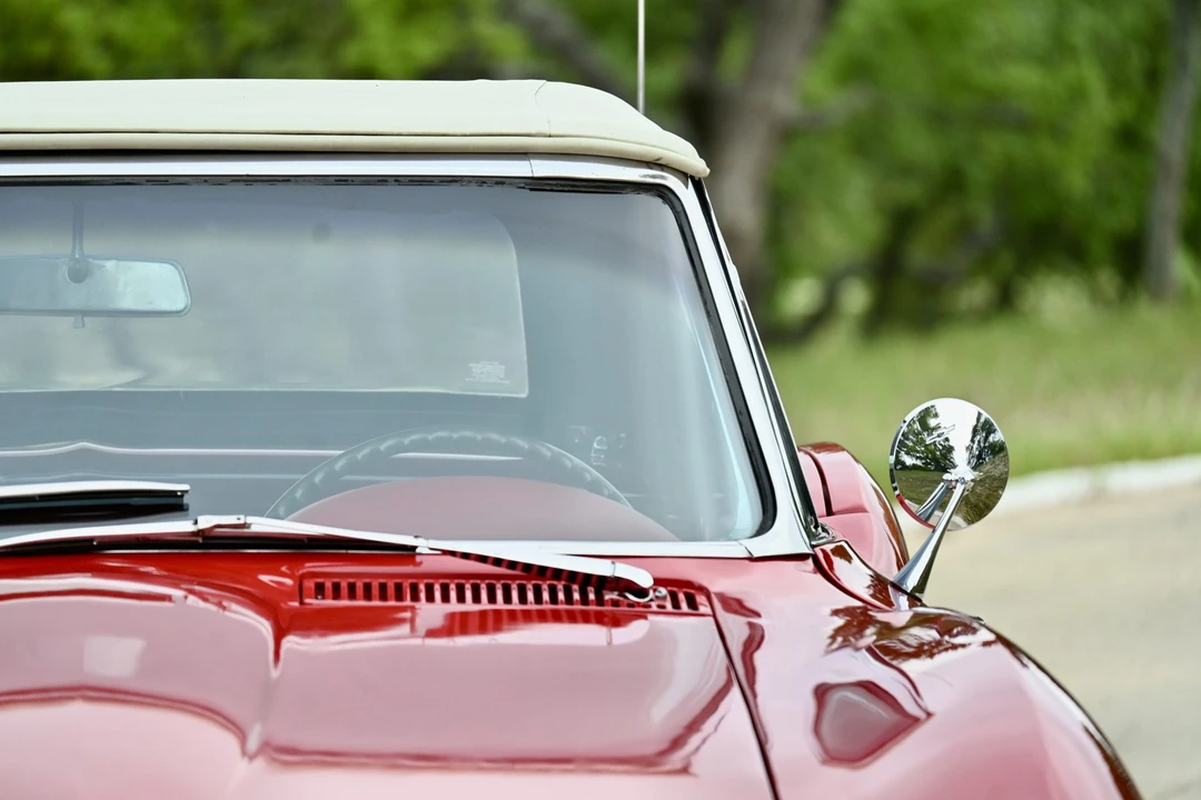 1965 Chevrolet Corvette C2 - Image 26 of 31