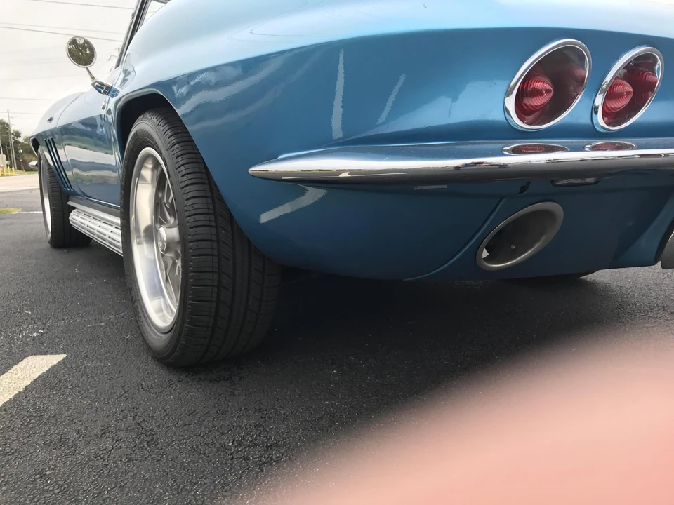 1965 Chevrolet Corvette C2 - Image 23 of 31