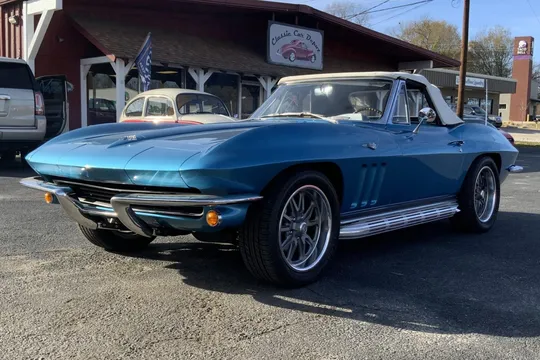 1965 Chevrolet Corvette C2 - Image 2 of 31