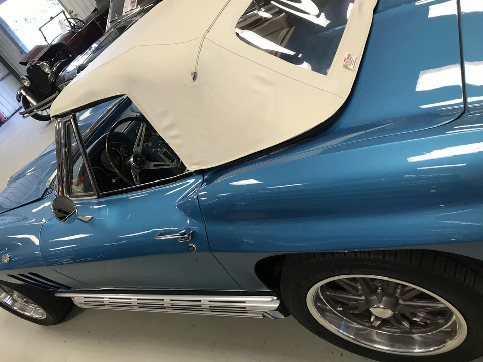 1965 Chevrolet Corvette C2 - Image 14 of 31