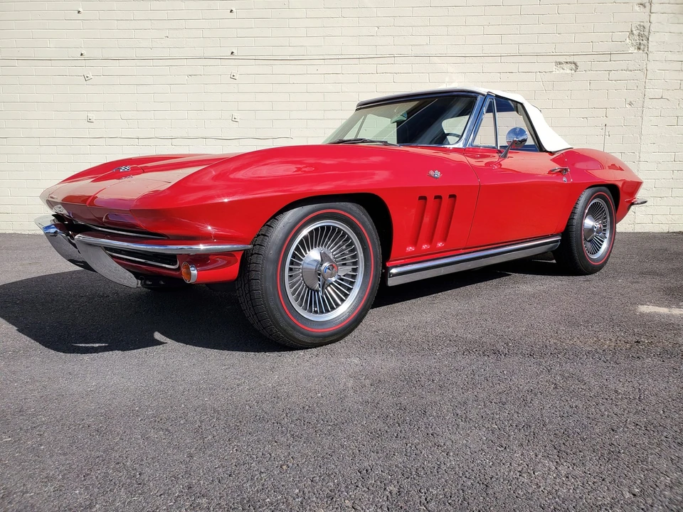 1965 Chevrolet Corvette C2 - Image 11 of 31