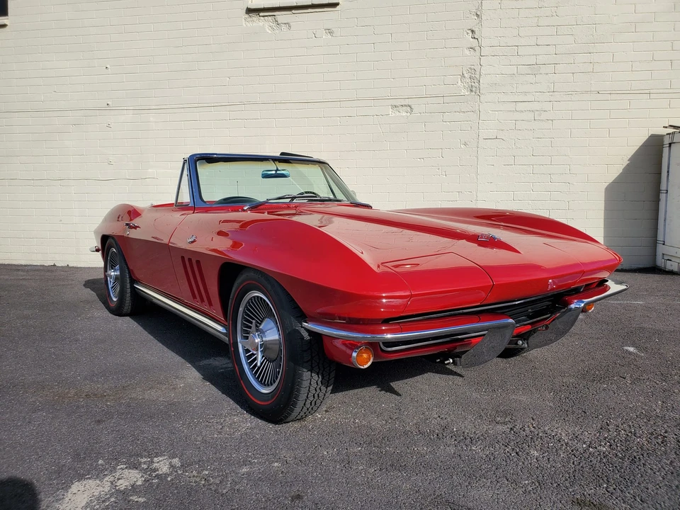 1965 Chevrolet Corvette C2 - Image 8 of 31