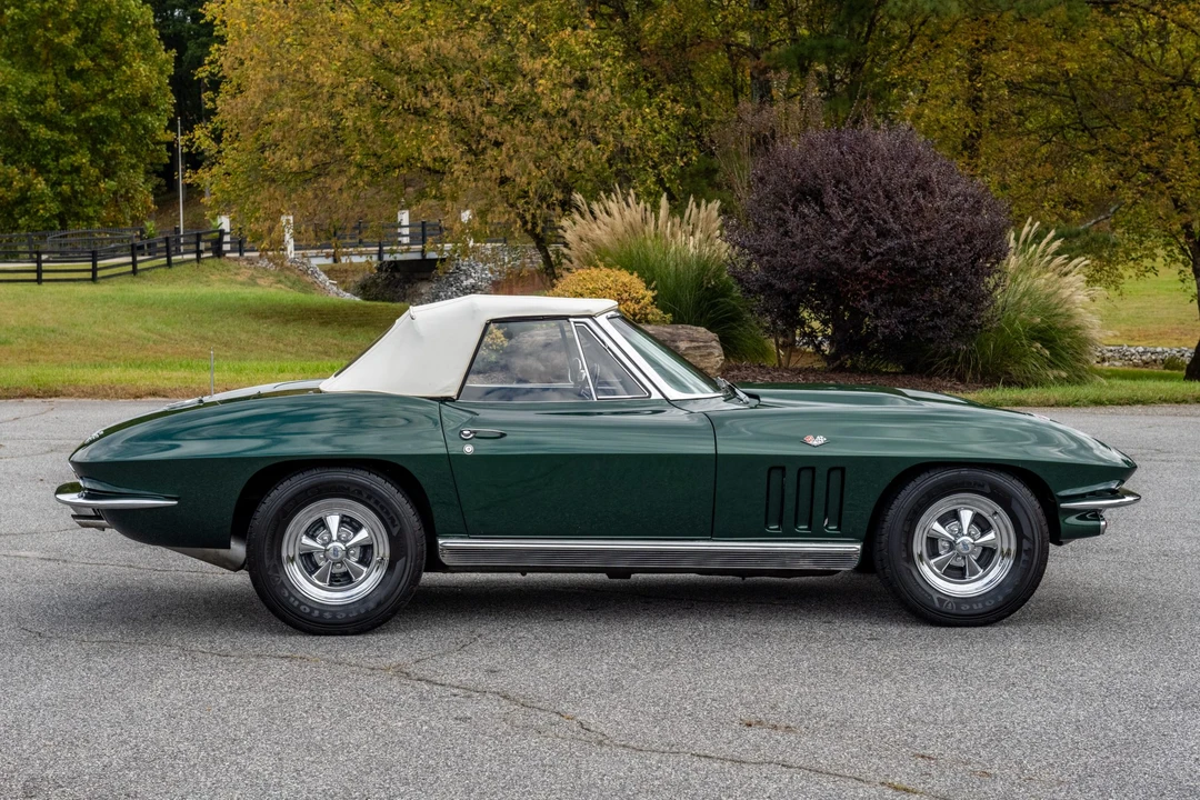 1965 Chevrolet Corvette C2 - Image 7 of 31