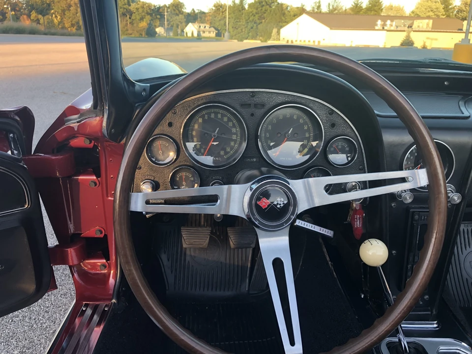 1965 Chevrolet Corvette C2 - Image 25 of 31