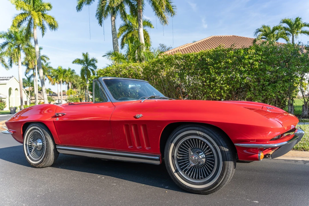 1965 Chevrolet Corvette C2 - Image 8 of 31