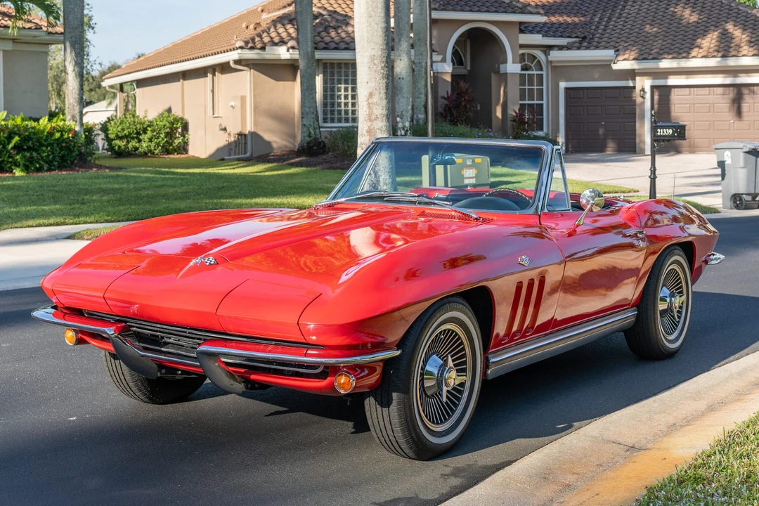 1965 Chevrolet Corvette C2 - Image 19 of 31