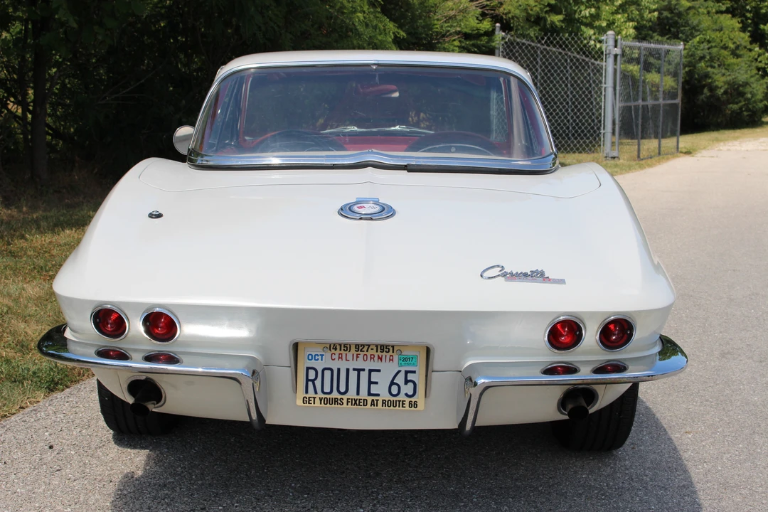 1965 Chevrolet Corvette C2 - Image 10 of 31