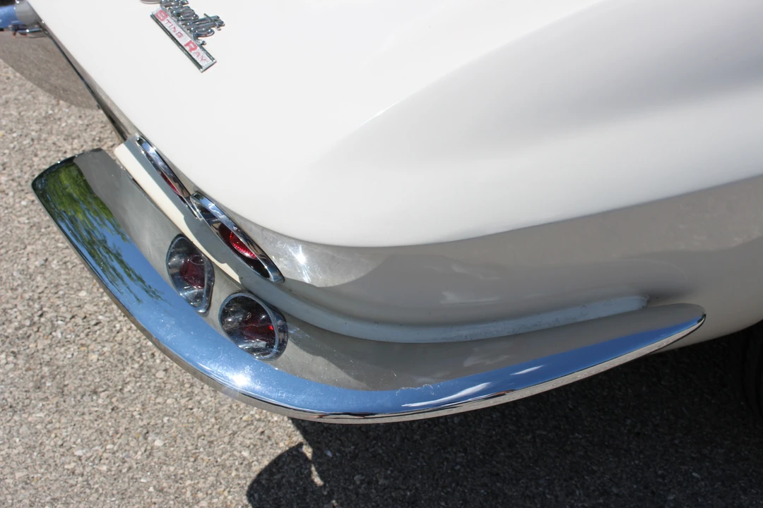 1965 Chevrolet Corvette C2 - Image 17 of 31