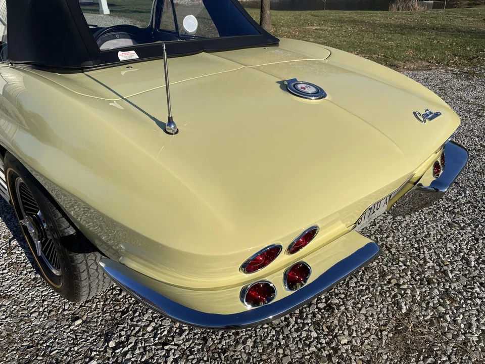 1965 Chevrolet Corvette C2 - Image 27 of 31