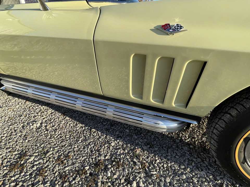 1965 Chevrolet Corvette C2 - Image 20 of 31