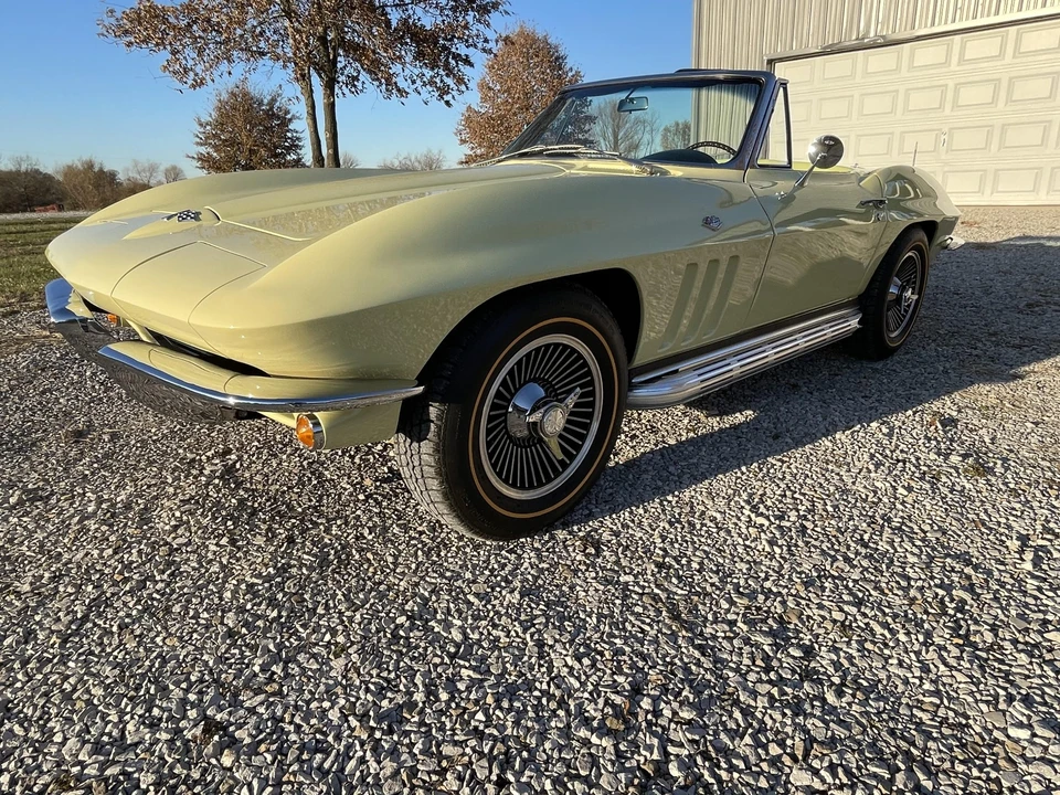 1965 Chevrolet Corvette C2 - Image 6 of 31