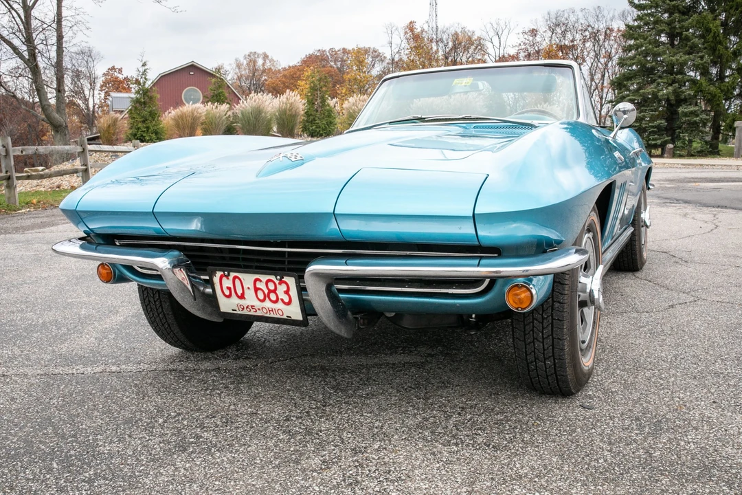 1965 Chevrolet Corvette C2 - Image 2 of 31