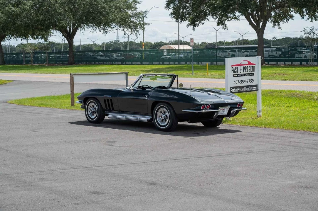 1965 Chevrolet Corvette C2 - Image 4 of 21