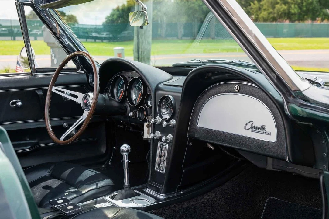 1965 Chevrolet Corvette C2 - Image 12 of 21
