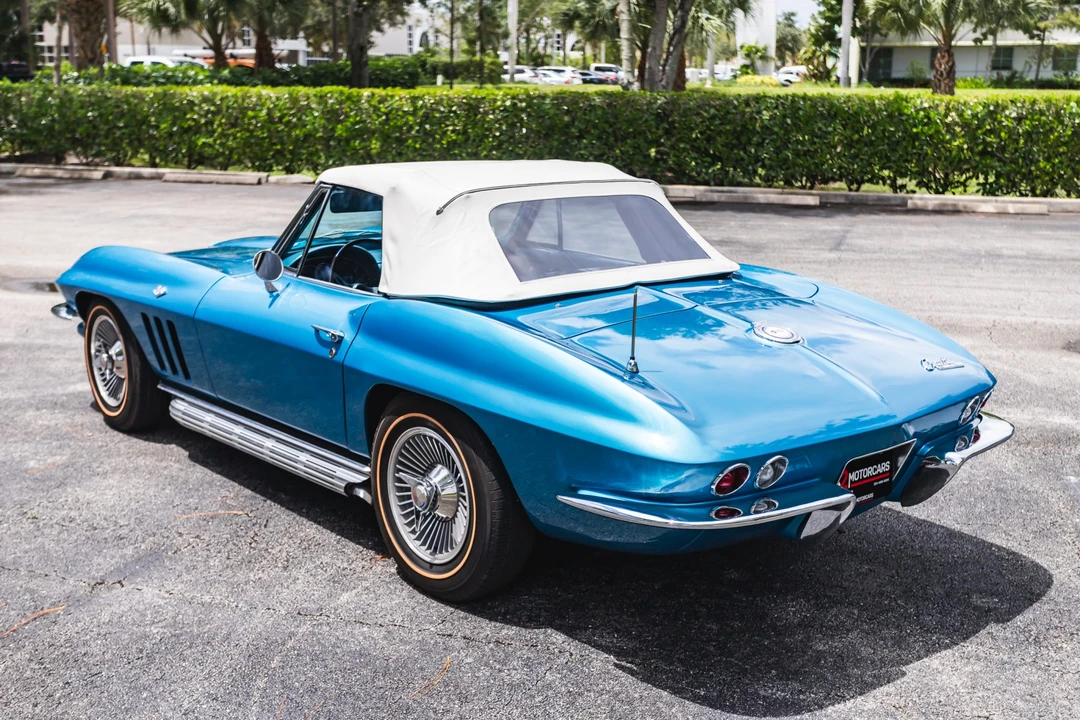 1965 Chevrolet Corvette C2 - Image 6 of 31
