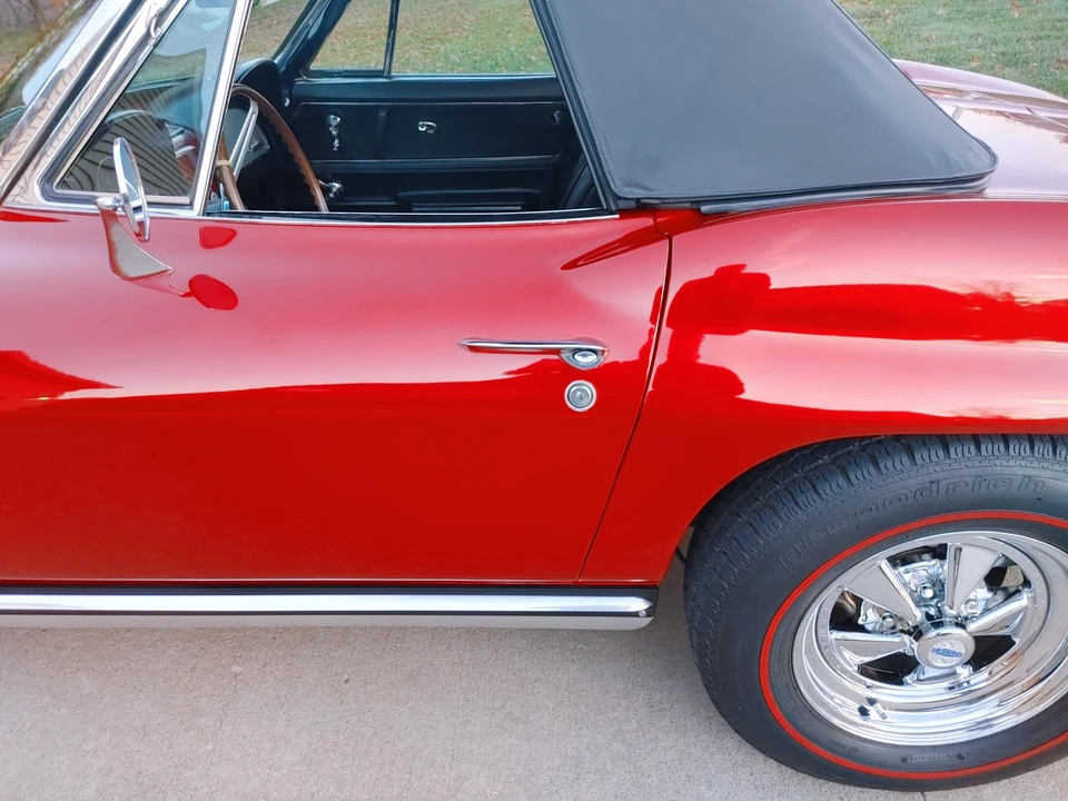 1965 Chevrolet Corvette C2 - Image 28 of 31