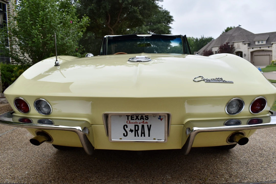 1965 Chevrolet Corvette C2 - Image 19 of 31