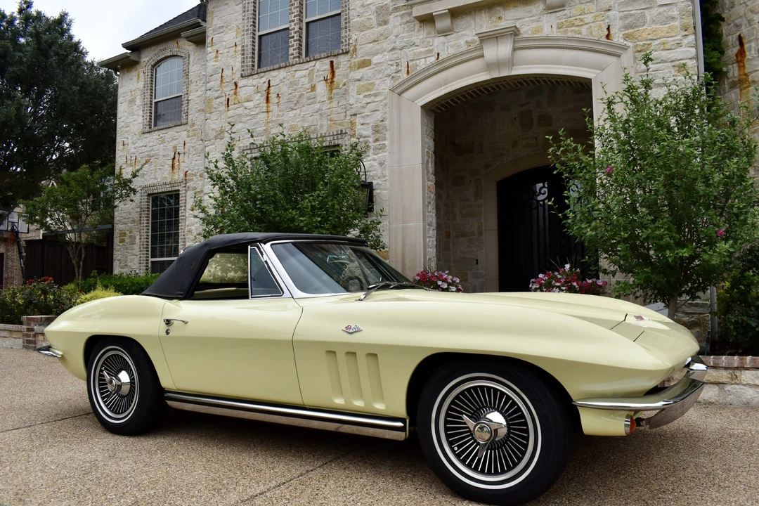 1965 Chevrolet Corvette C2 - Image 31 of 31