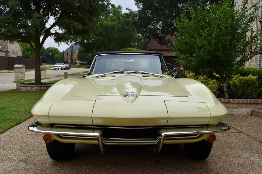 1965 Chevrolet Corvette C2 - Image 28 of 31