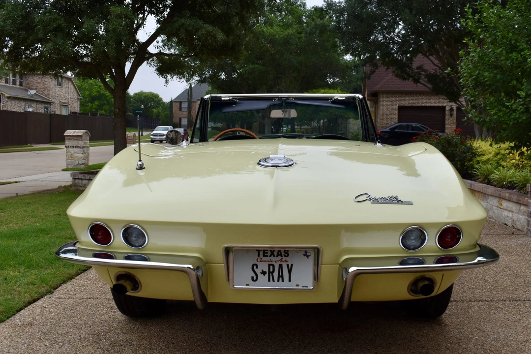 1965 Chevrolet Corvette C2 - Image 20 of 31