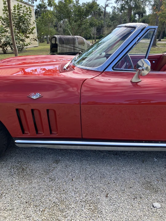 1965 Chevrolet Corvette C2 - Image 18 of 31