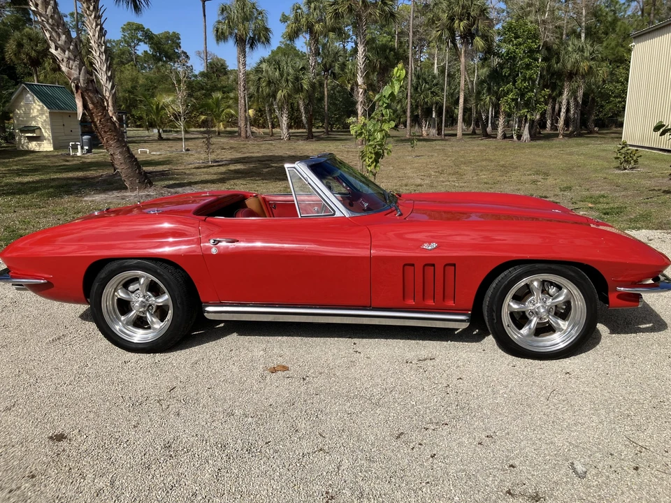 1965 Chevrolet Corvette C2 - Image 11 of 31