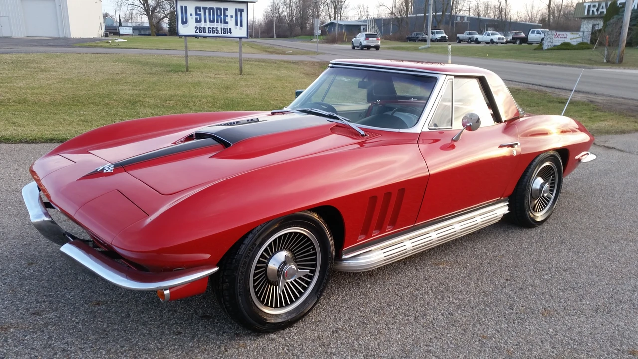 1965 Chevrolet Corvette C2 - Image 18 of 31