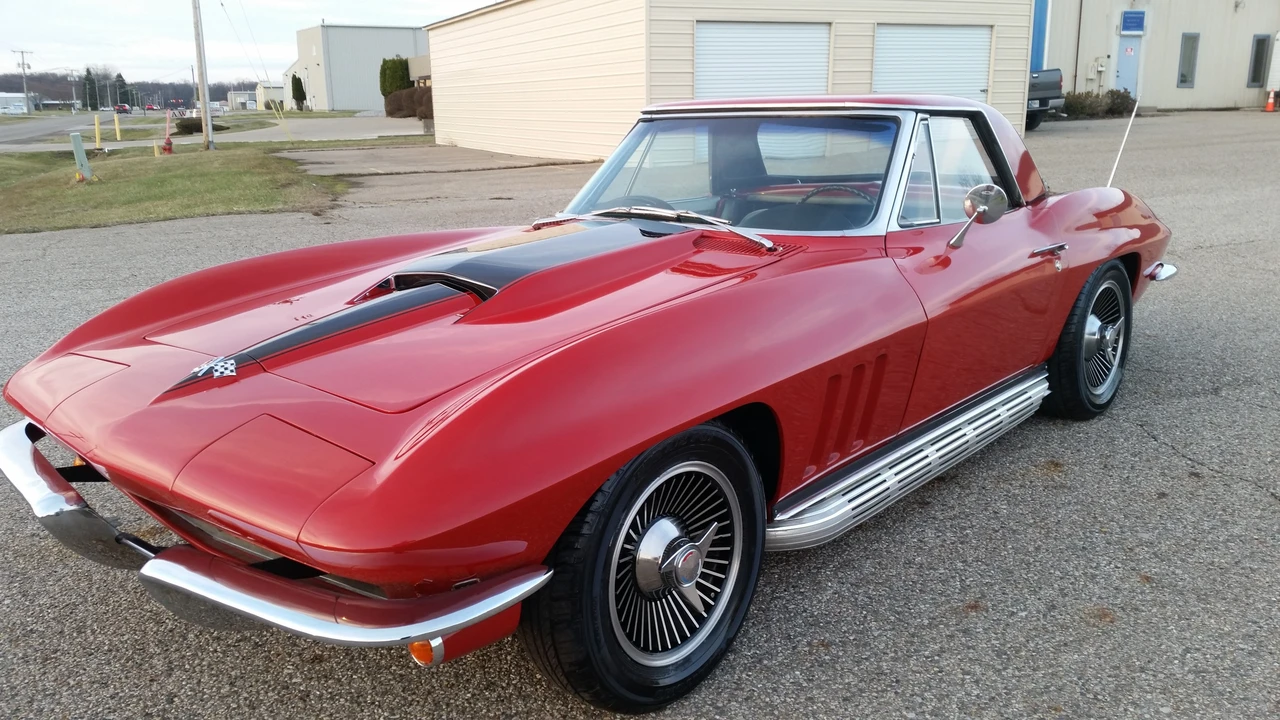 1965 Chevrolet Corvette C2 - Image 10 of 31