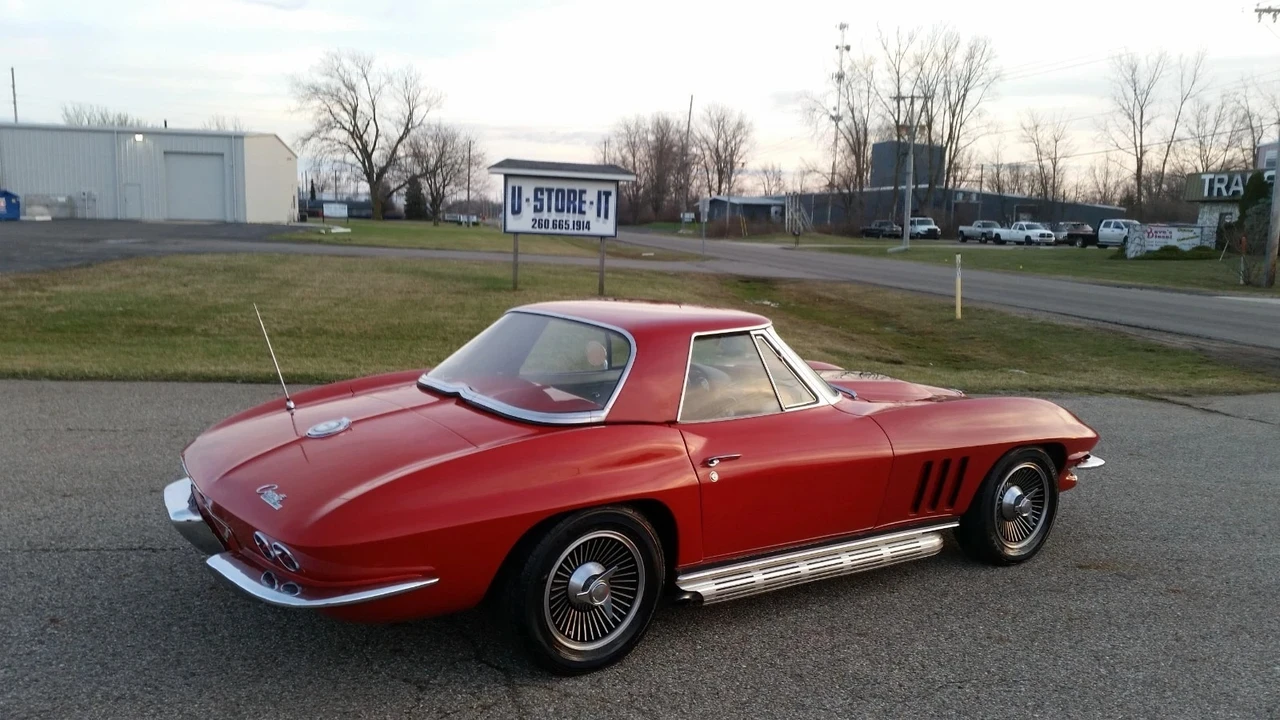 1965 Chevrolet Corvette C2 - Image 20 of 31