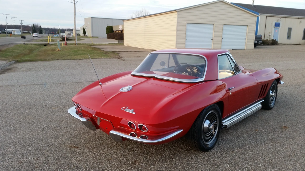 1965 Chevrolet Corvette C2 - Image 16 of 31