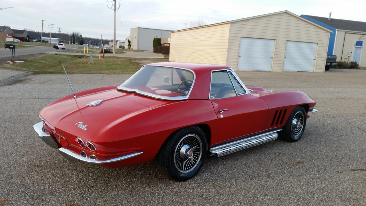 1965 Chevrolet Corvette C2 - Image 17 of 31