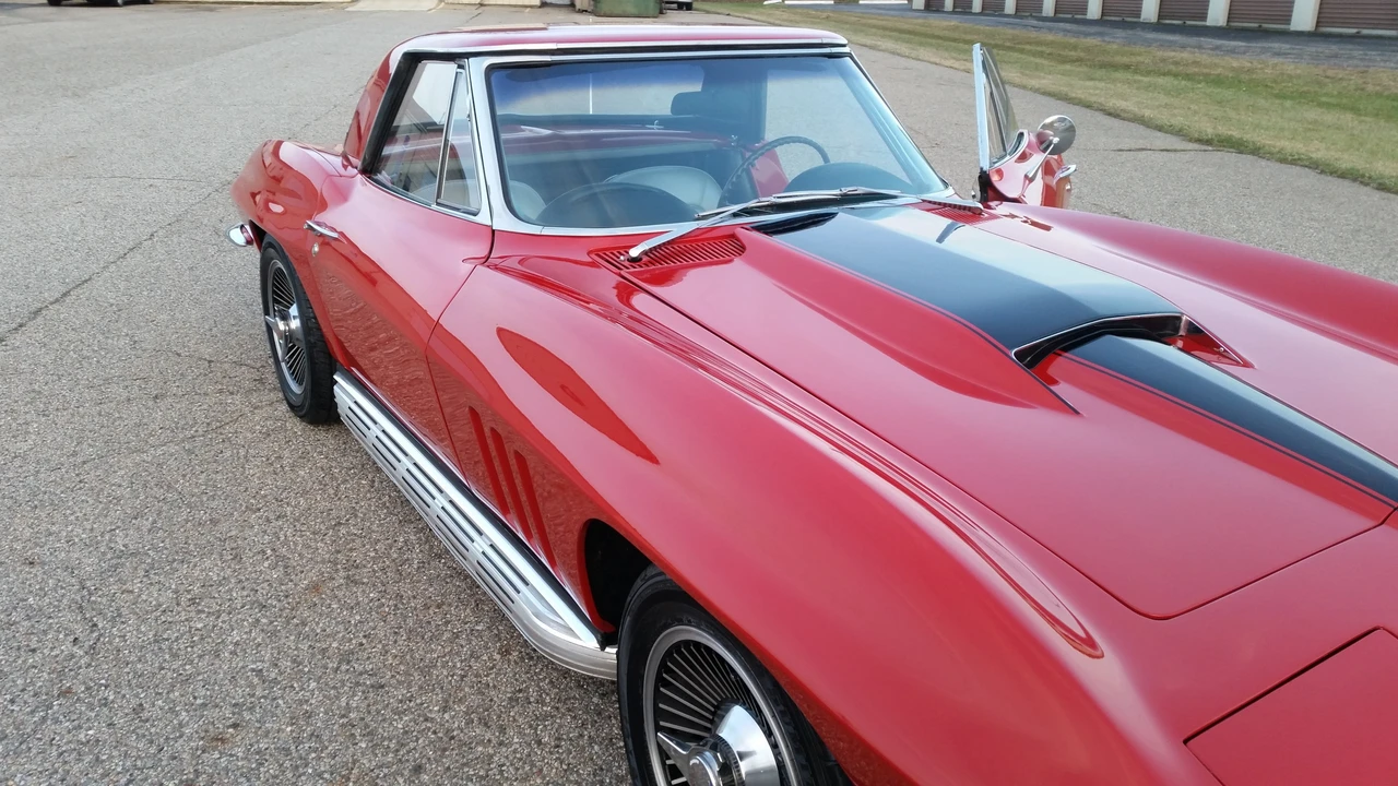 1965 Chevrolet Corvette C2 - Image 21 of 31