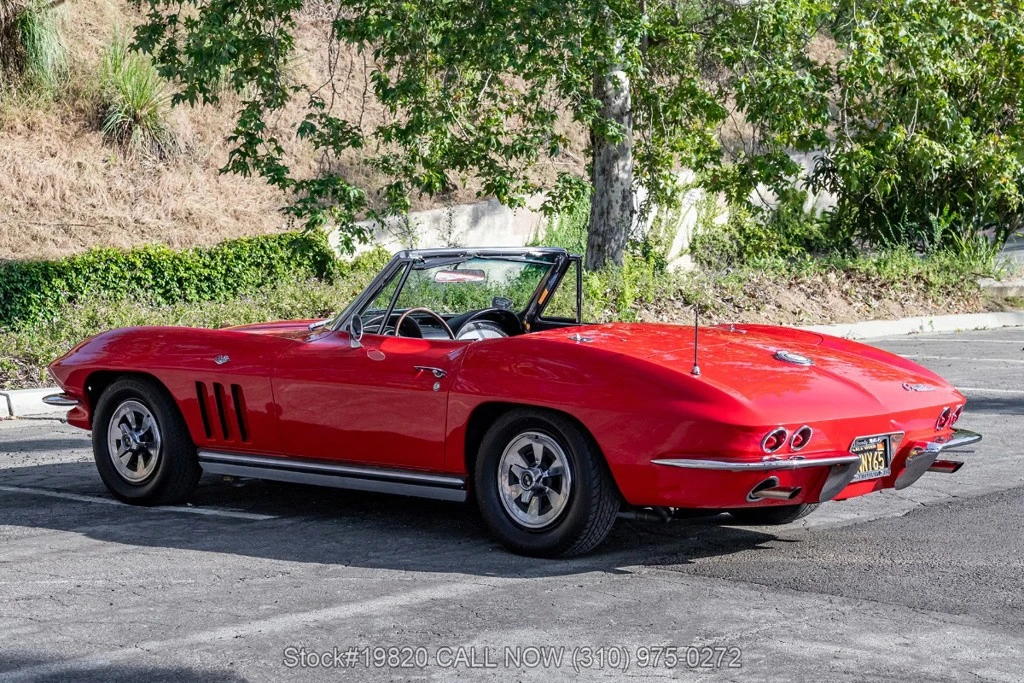 1965 Chevrolet Corvette C2 - Image 10 of 24
